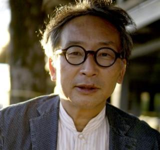Picture of Professor Yasuo Deguchi.